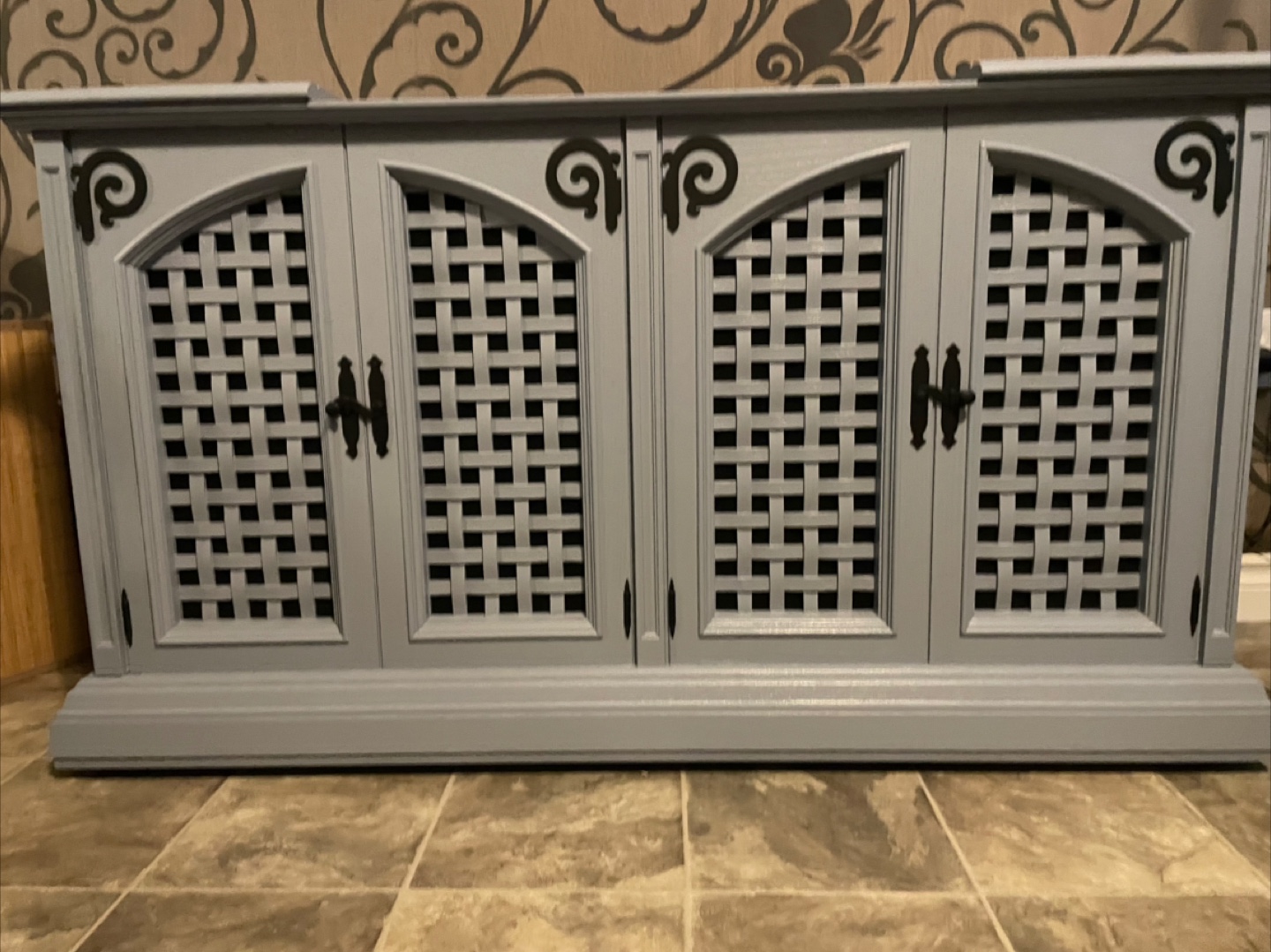 Old stereo cabinet - photo 2