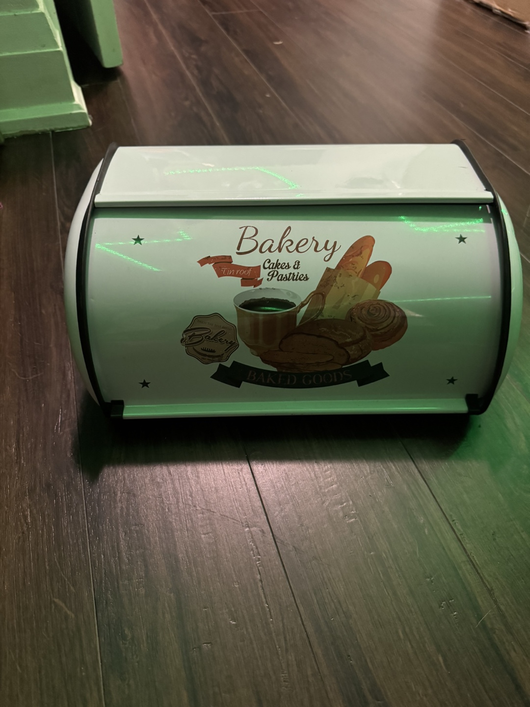 Bakery Bread Box - Cakes & Pastries