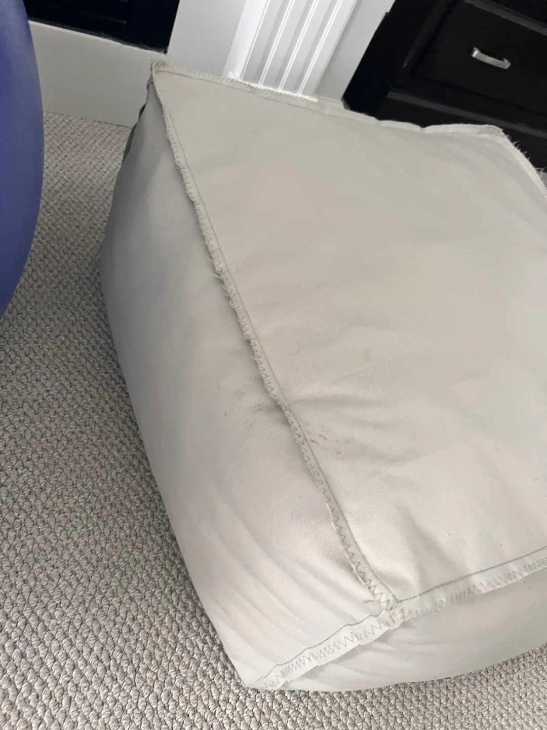 “Bean bag” Ottoman image indicator(2)