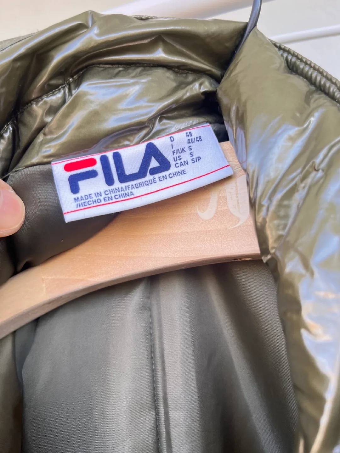 Fila Men's Columbus Shiny Taffeta Jacket, Size S image indicator(4)