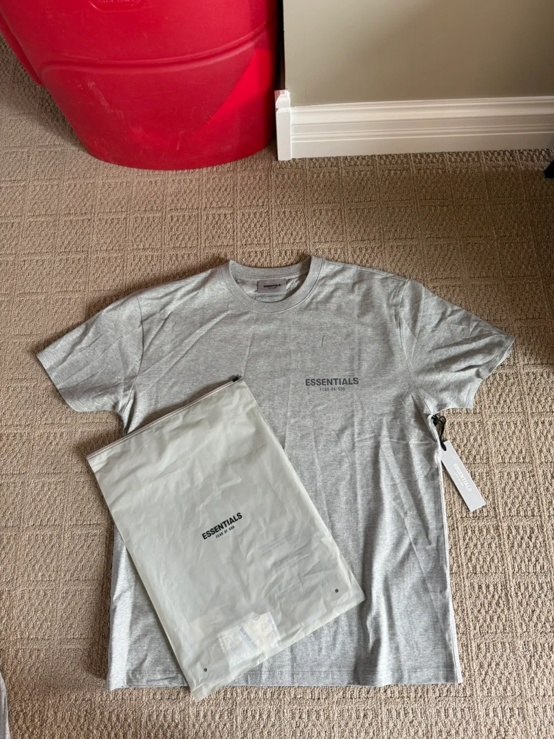 Essentials Fear of God T-Shirt - Size L thumbnail
