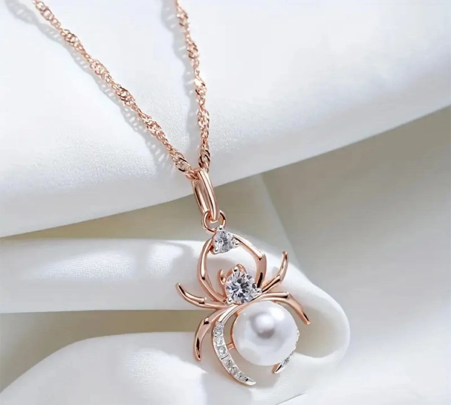 Golden Spider Pendant thumbnail