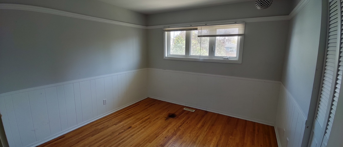 Spacious 2 Bed 2 Bath Bungalow w/ Parking – $1500 All-Inclusive - photo 5