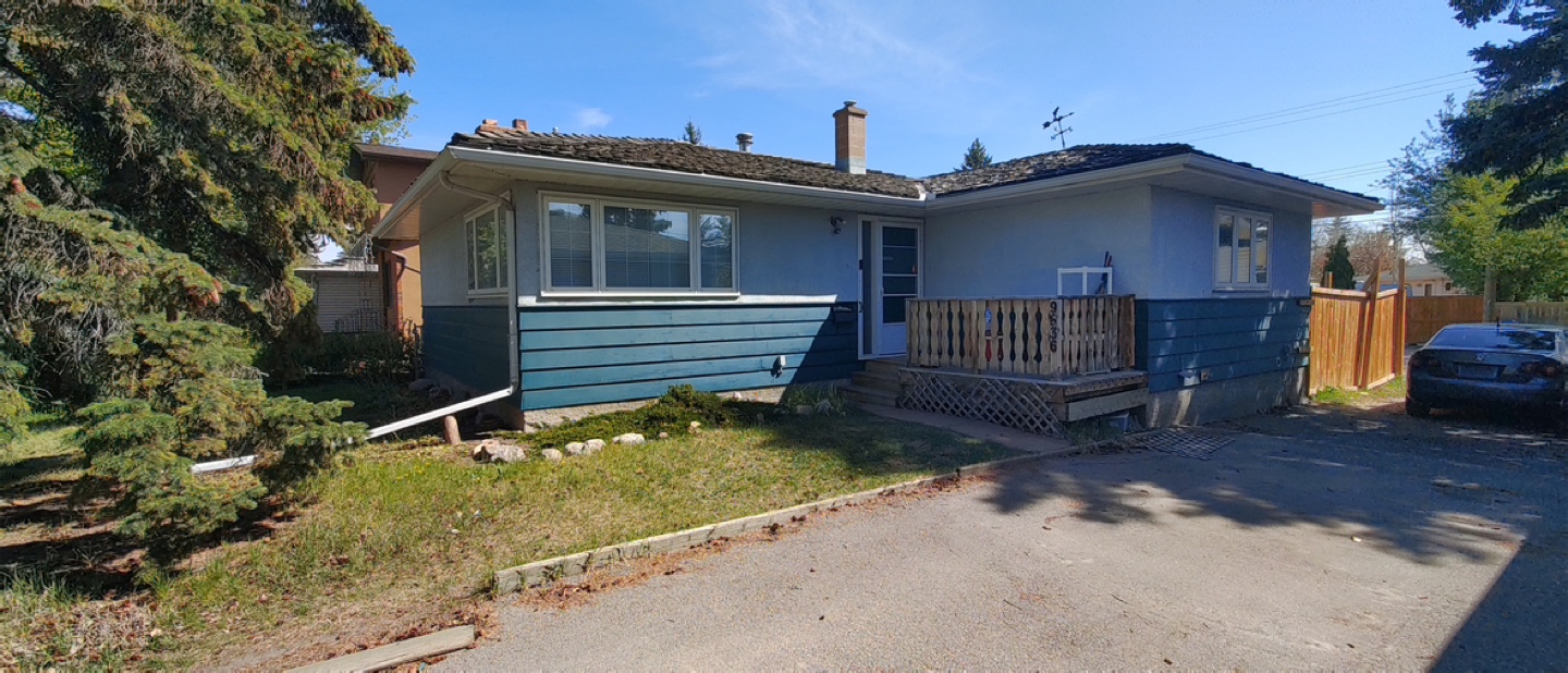 Spacious 2 Bed 2 Bath Bungalow w/ Parking – $1500 All-Inclusive