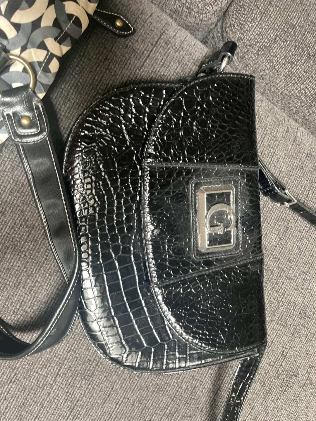 Guess purse’s for sale image indicator(5)