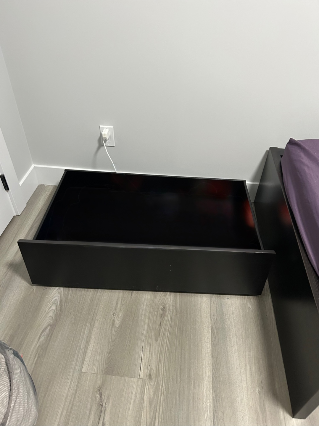 Ikea Malm Bed Frame (Single) & Under bed Storage and slats - photo 3