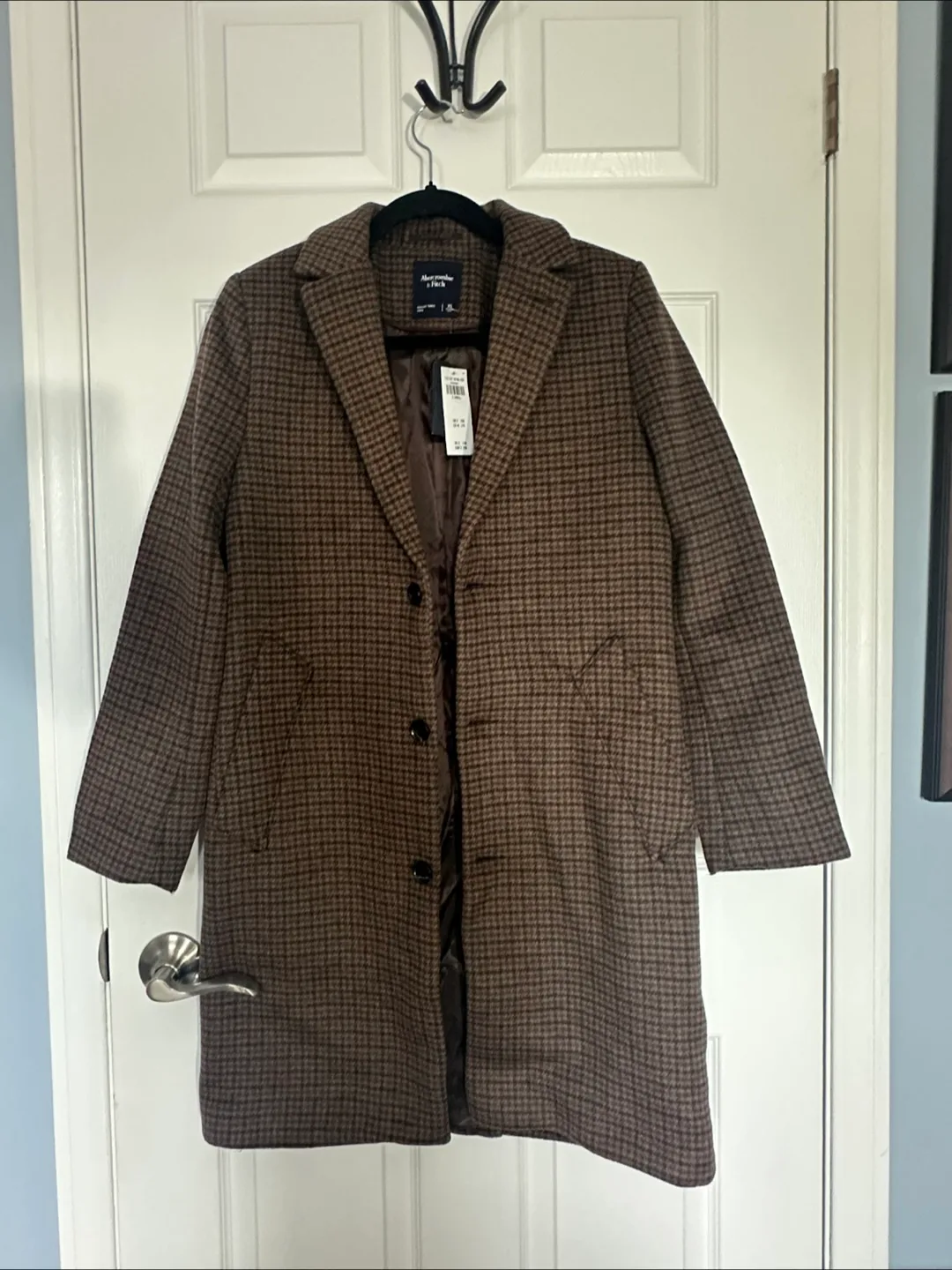 NWT Abercrombie Wool Brown Houndstooth Coat XS image indicator(6)