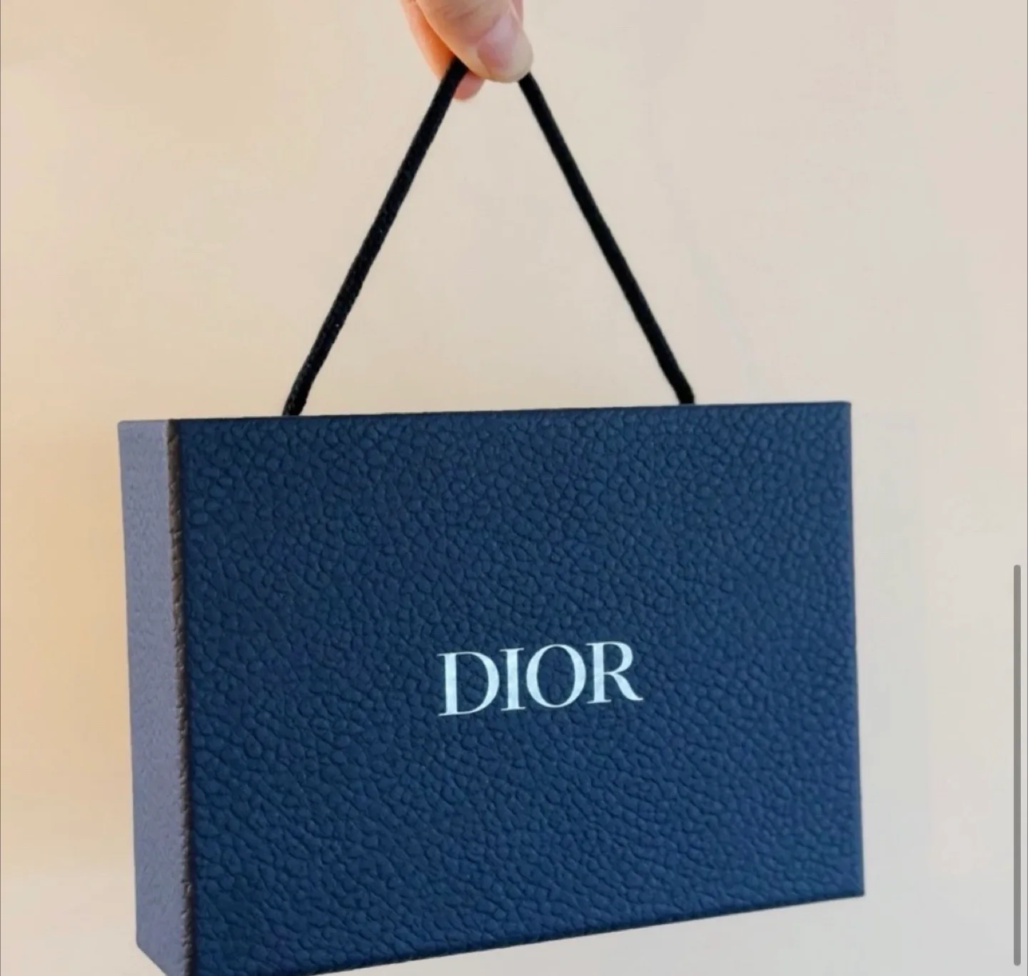 Dior Sauvage Grooming Set image indicator(4)