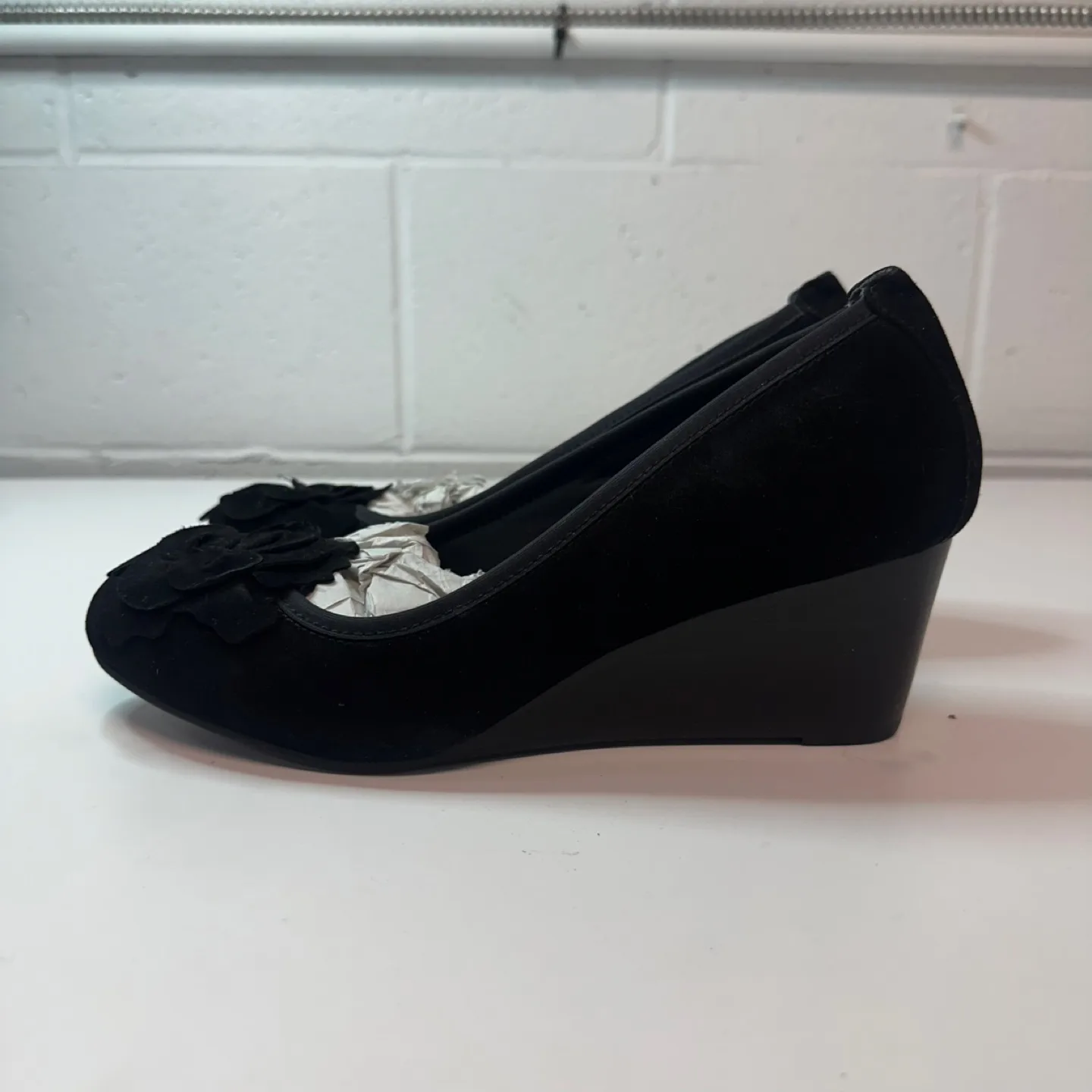 Vionic Women’s Black Faux Suede Wedge (New Without Box) thumbnail