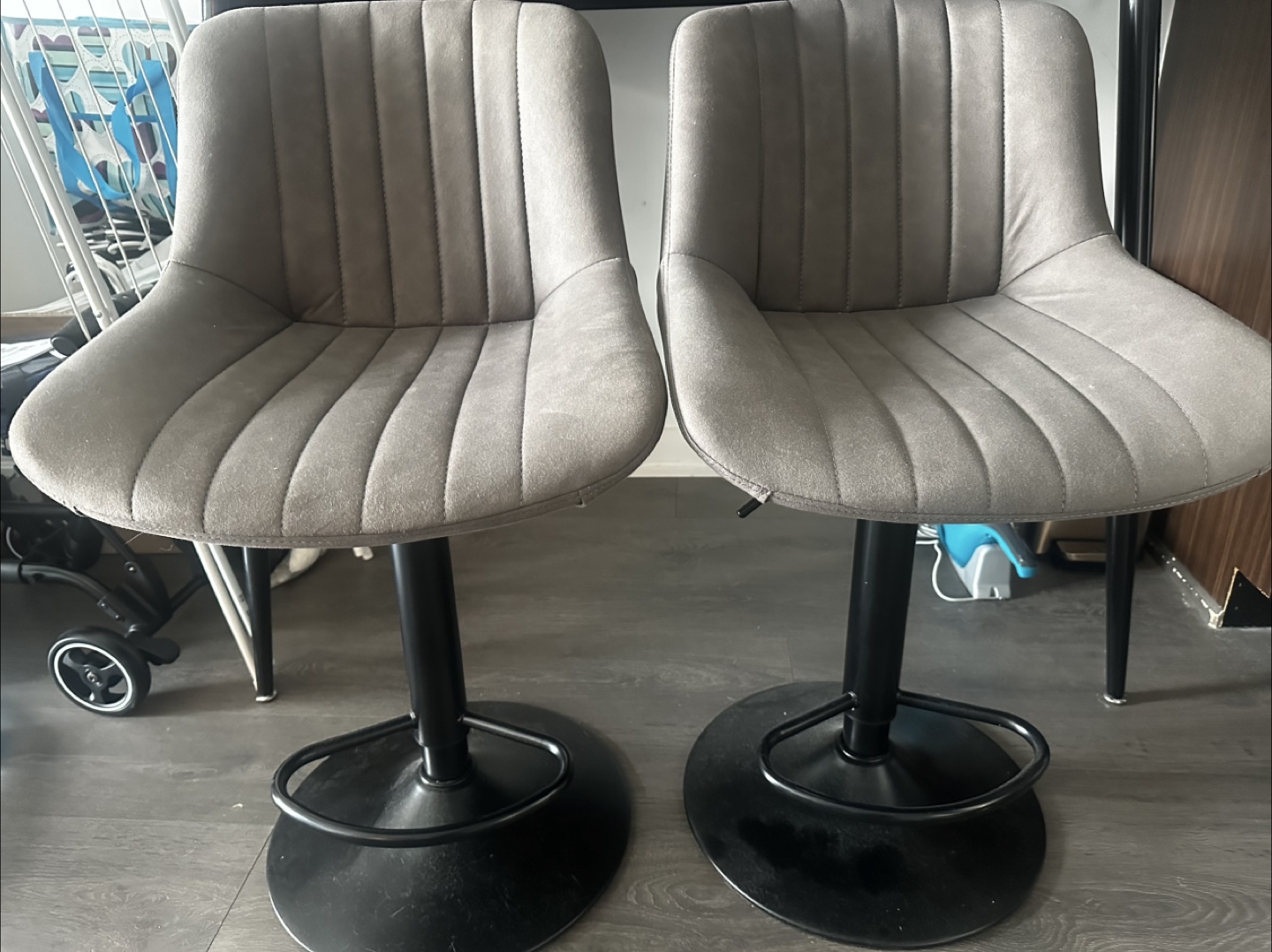 Set of 2 Swivel Bar Stools - Dark Brown/Suede - photo 2
