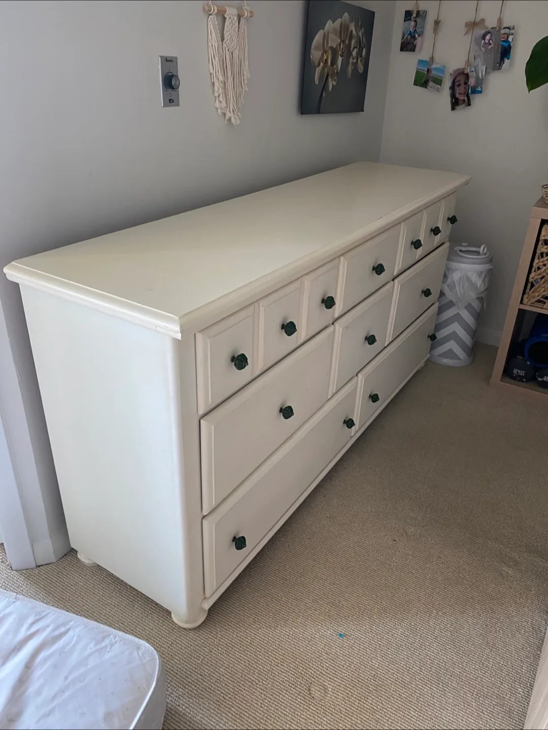 Cream-coloured Dresser with 9 Drawers image indicator(2)