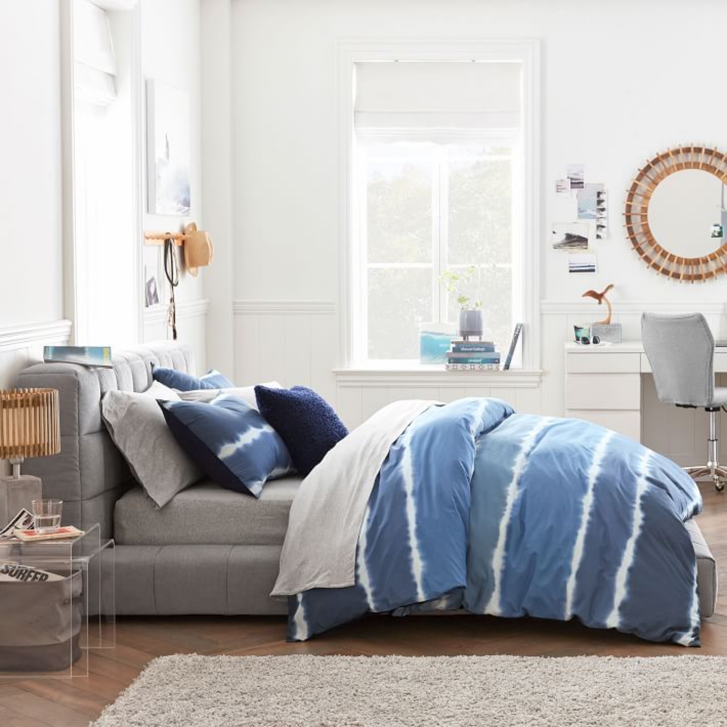 Queen Size Platform Bed Frame - photo 3