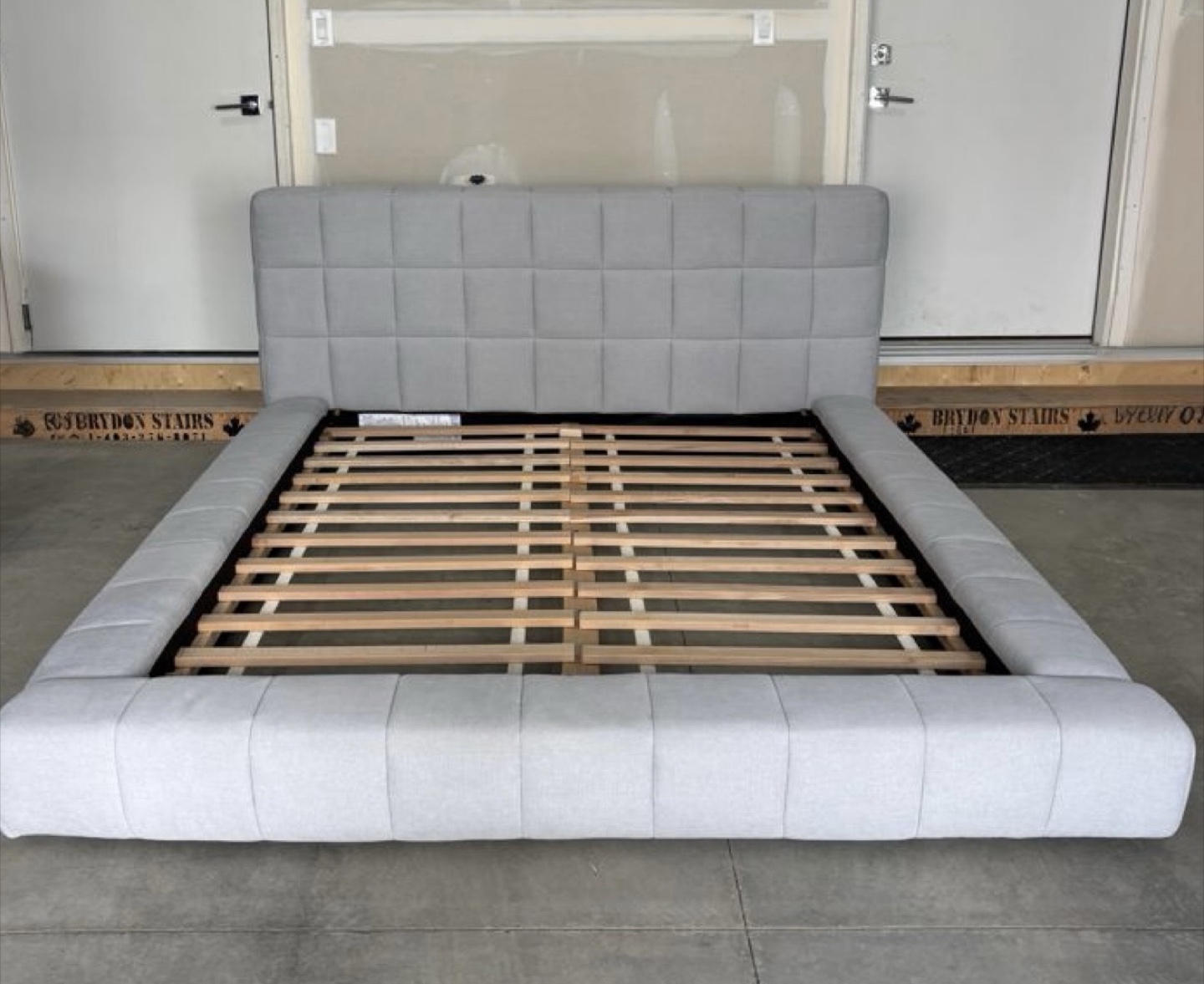 Queen Size Platform Bed Frame - photo 2