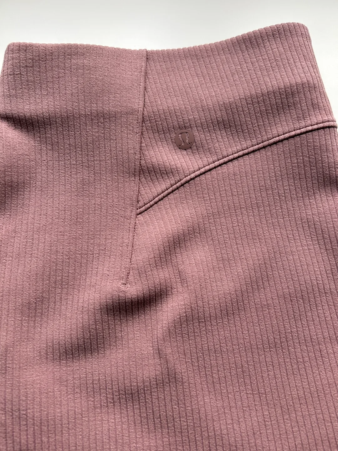 Lululemon Ribbed Shorts, Size 12 image indicator(2)
