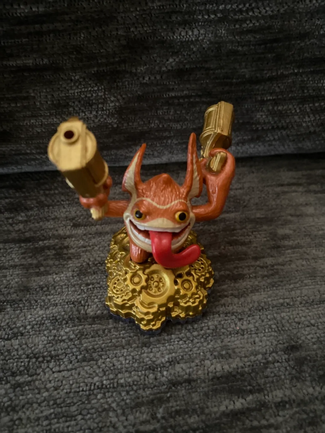 🧡Skylanders Trigger Happy Figurine thumbnail