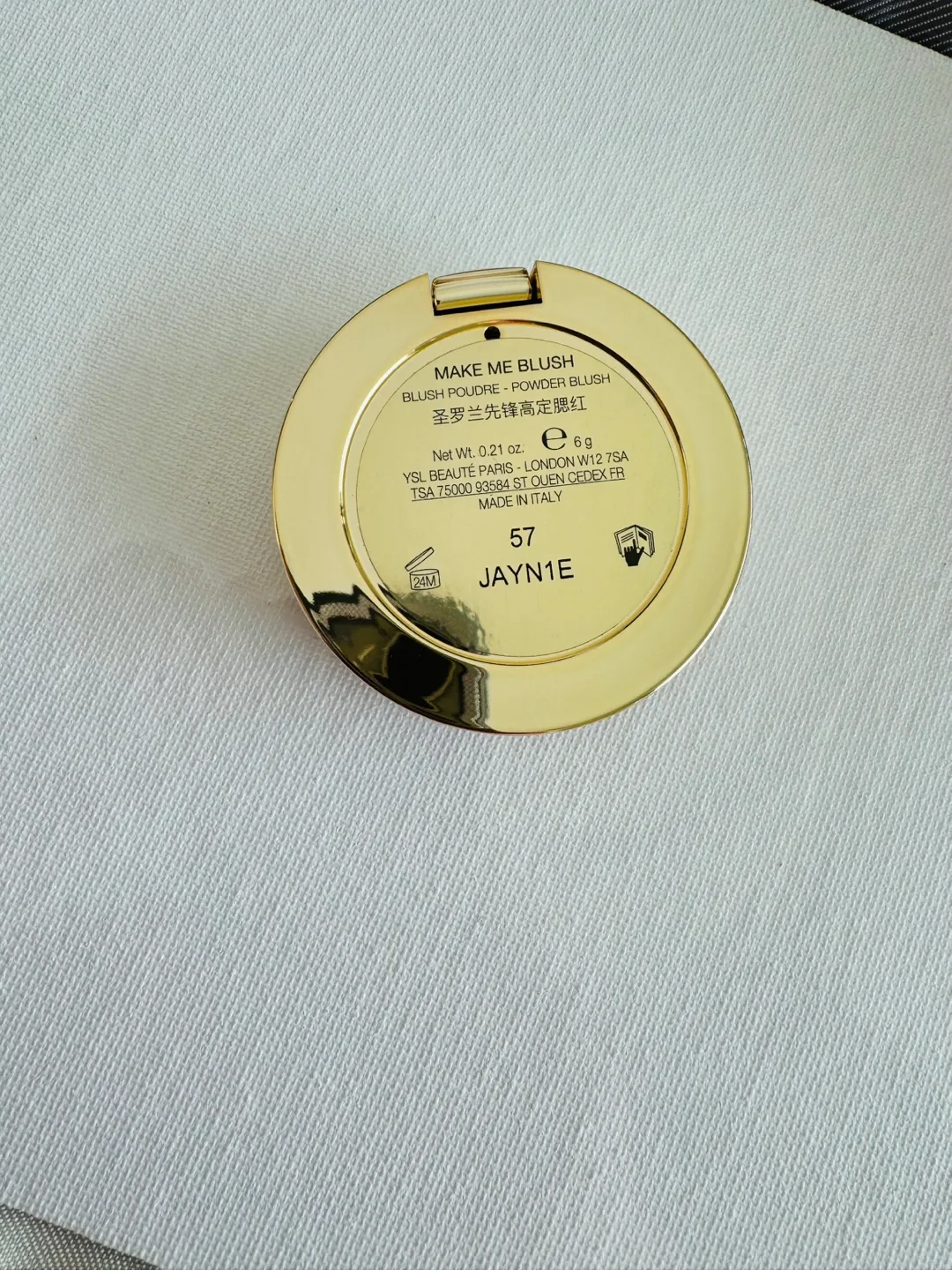 YSL Make Me Blush - Bold Blurring Blush #57 image indicator(3)