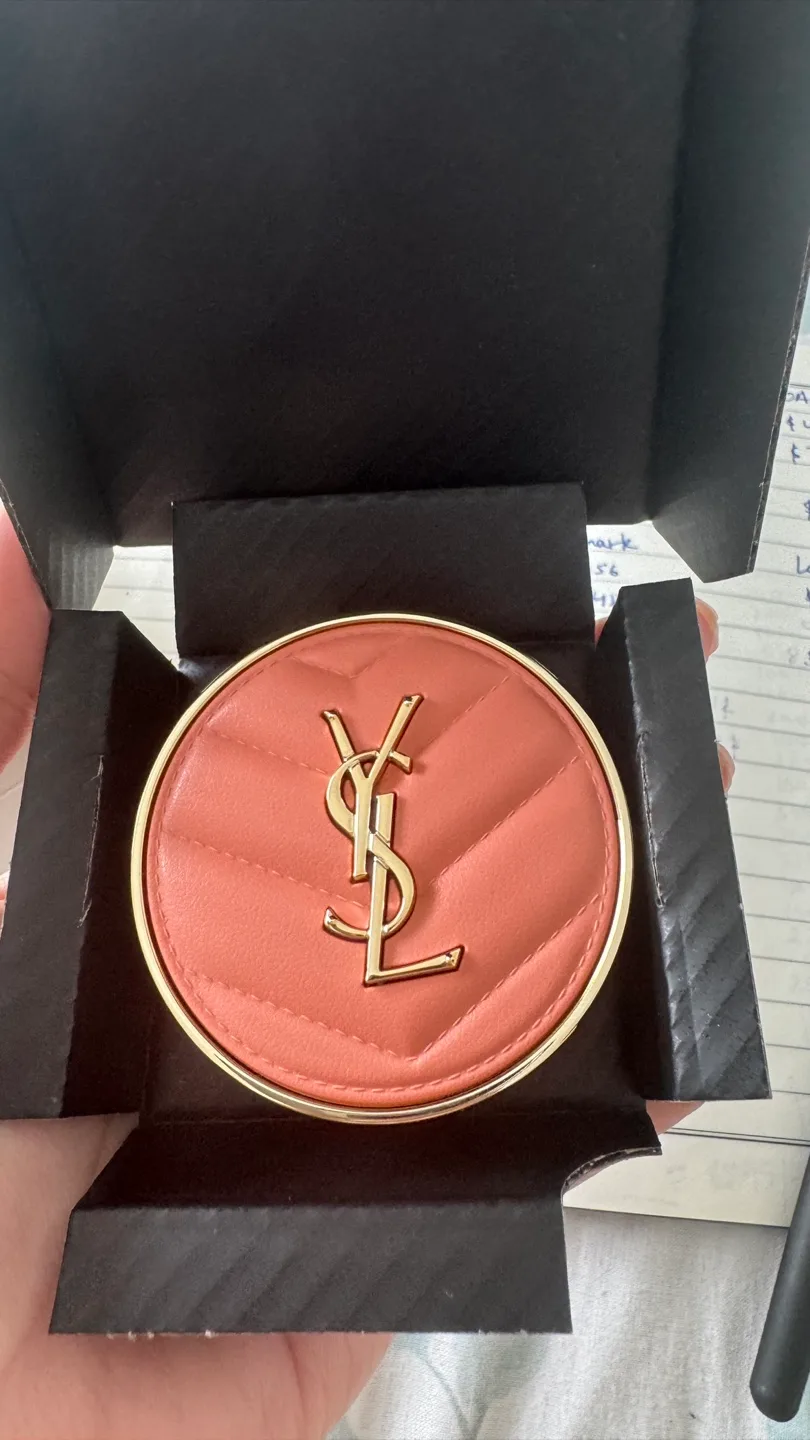 YSL Make Me Blush - Bold Blurring Blush #57 image indicator(4)