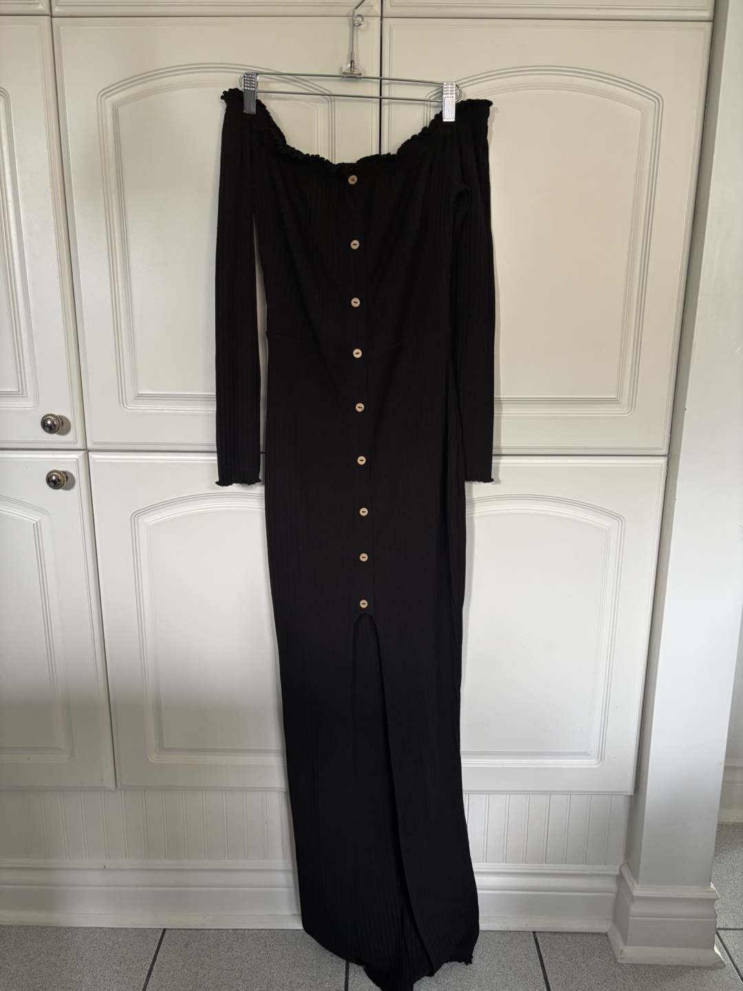 Black Off-Shoulder Maxi Dress - photo 2