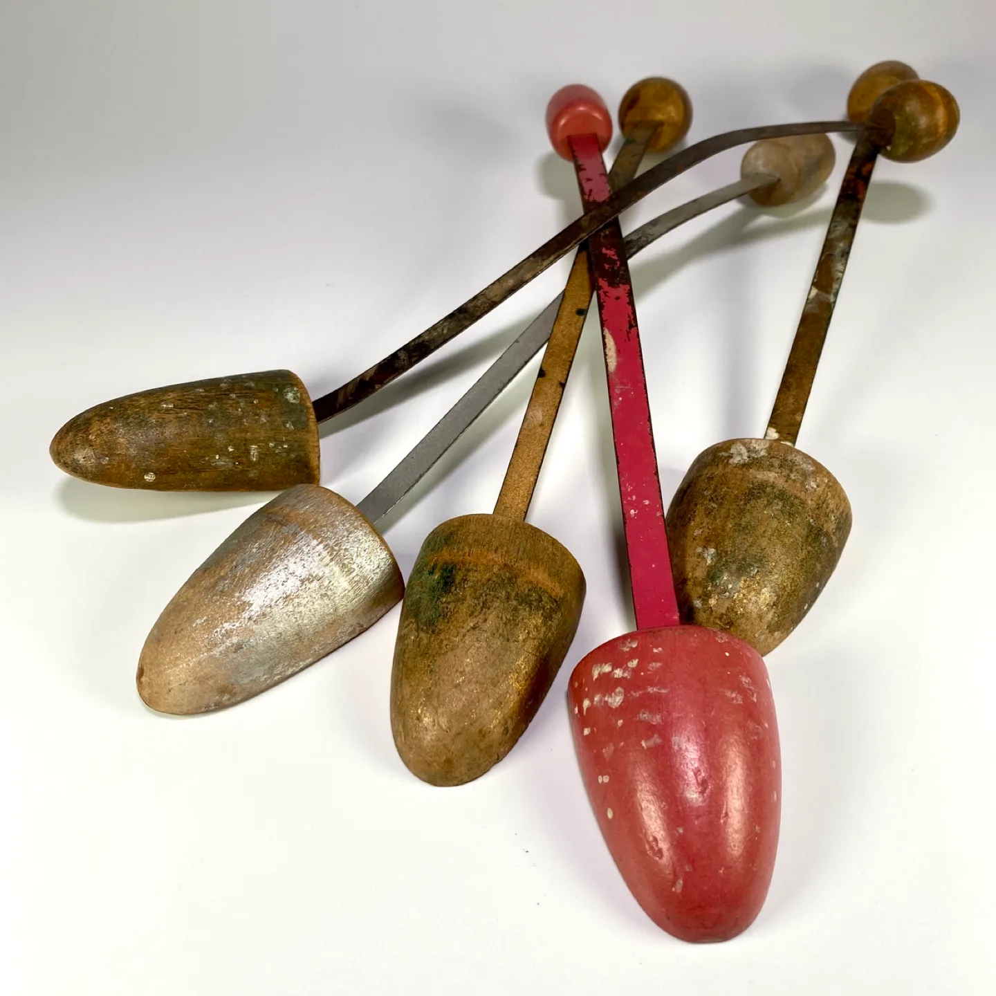 5x Vintage Shoe Trees thumbnail