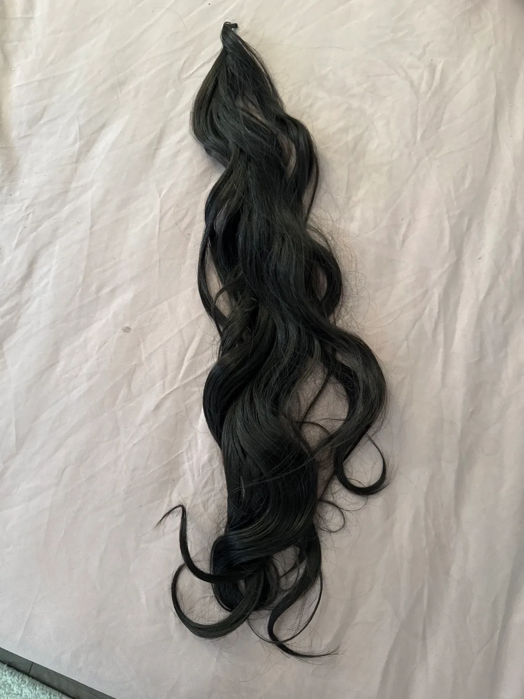 Black Wavy Hair Extension thumbnail