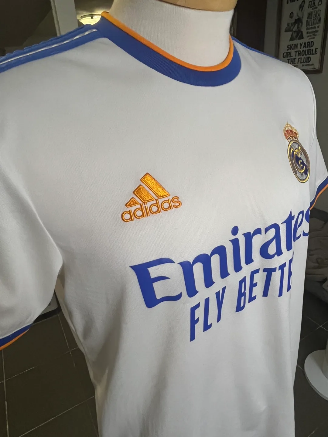 NEVER WORN Adidas Real Madrid Ramos Replica Jersey image indicator(7)