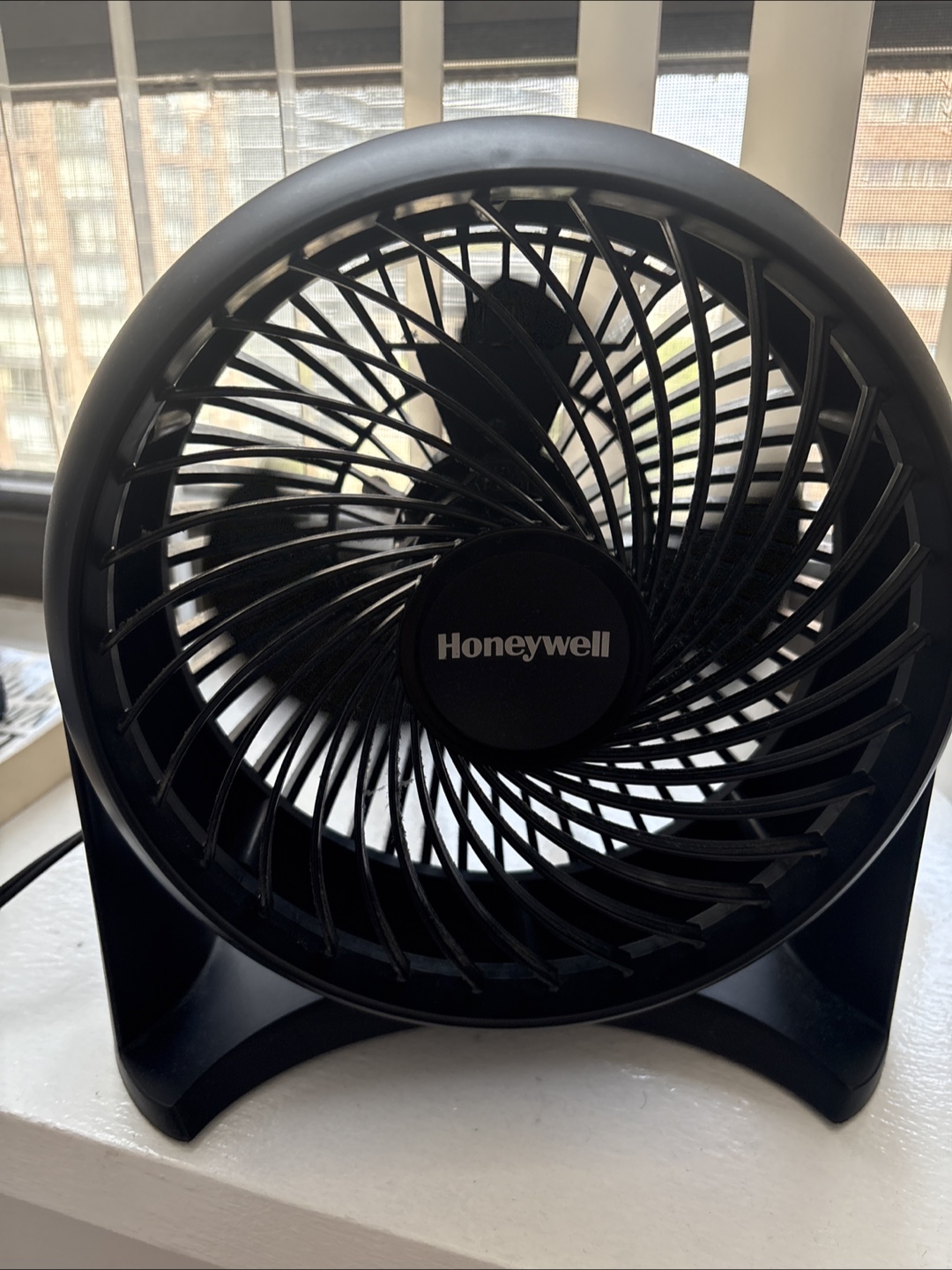 Honeywell Black Table Fan