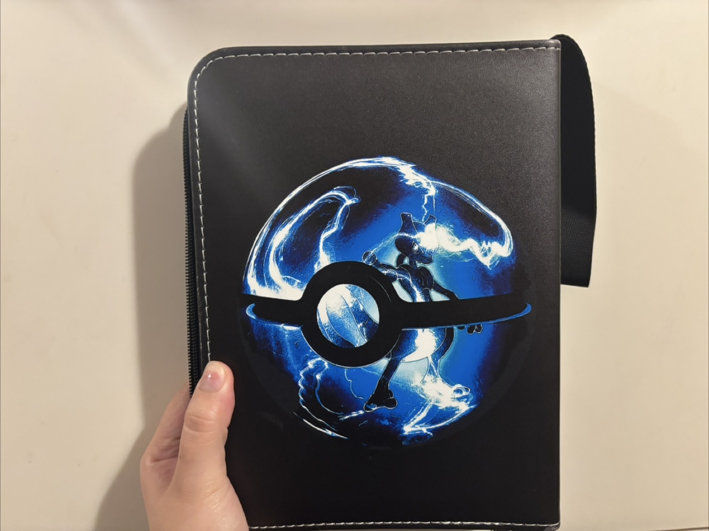 Pokémon Card Binder - Charizard, Pikachu, Mewtwo - photo 2