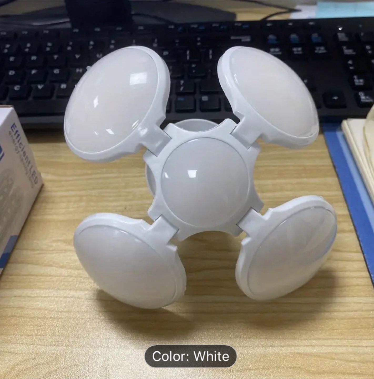 Foldable LED Garage Light - White - photo 4