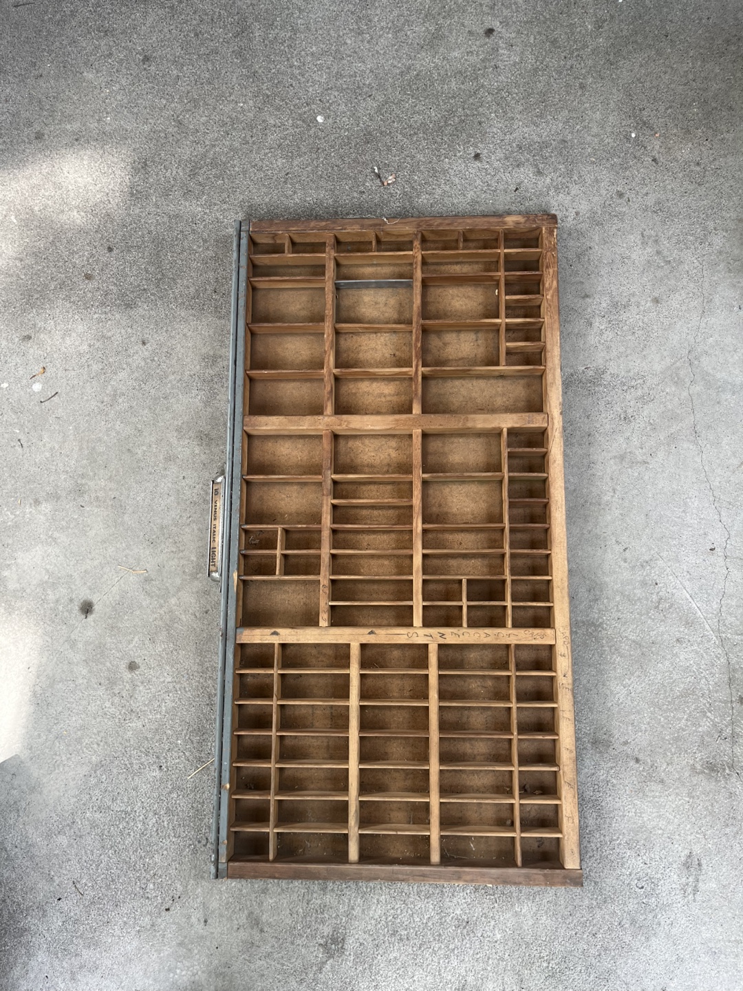 Vintage Venus Italic Light Type Tray