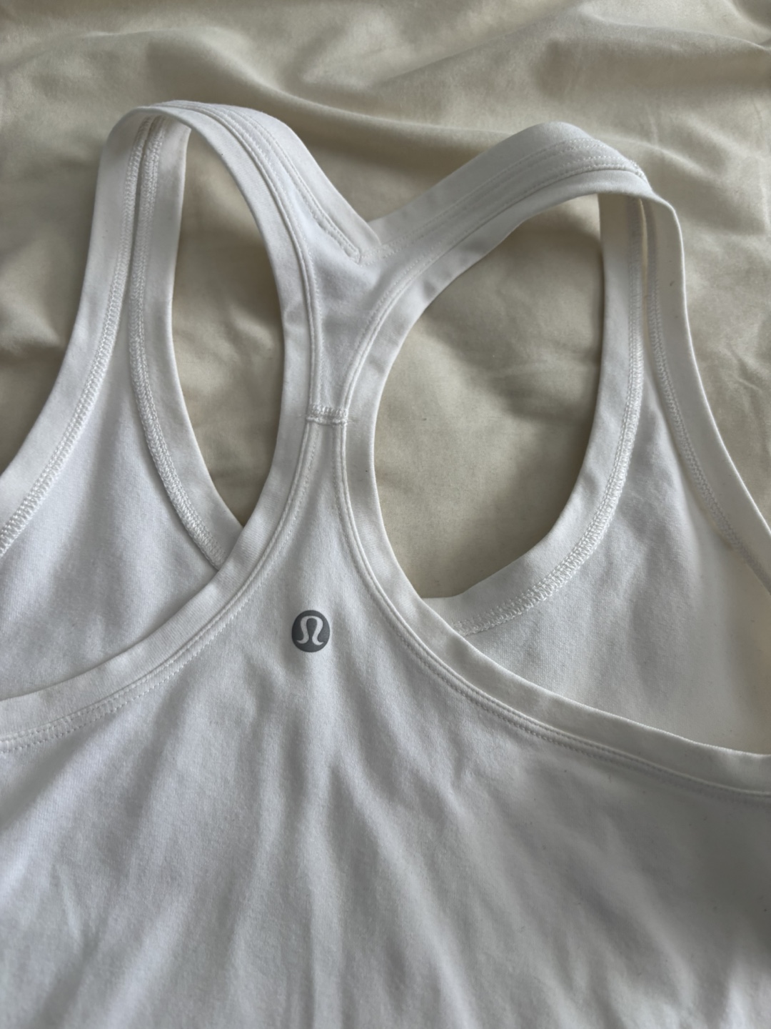 Lululemon White Tank Top - Size 6 - photo 4