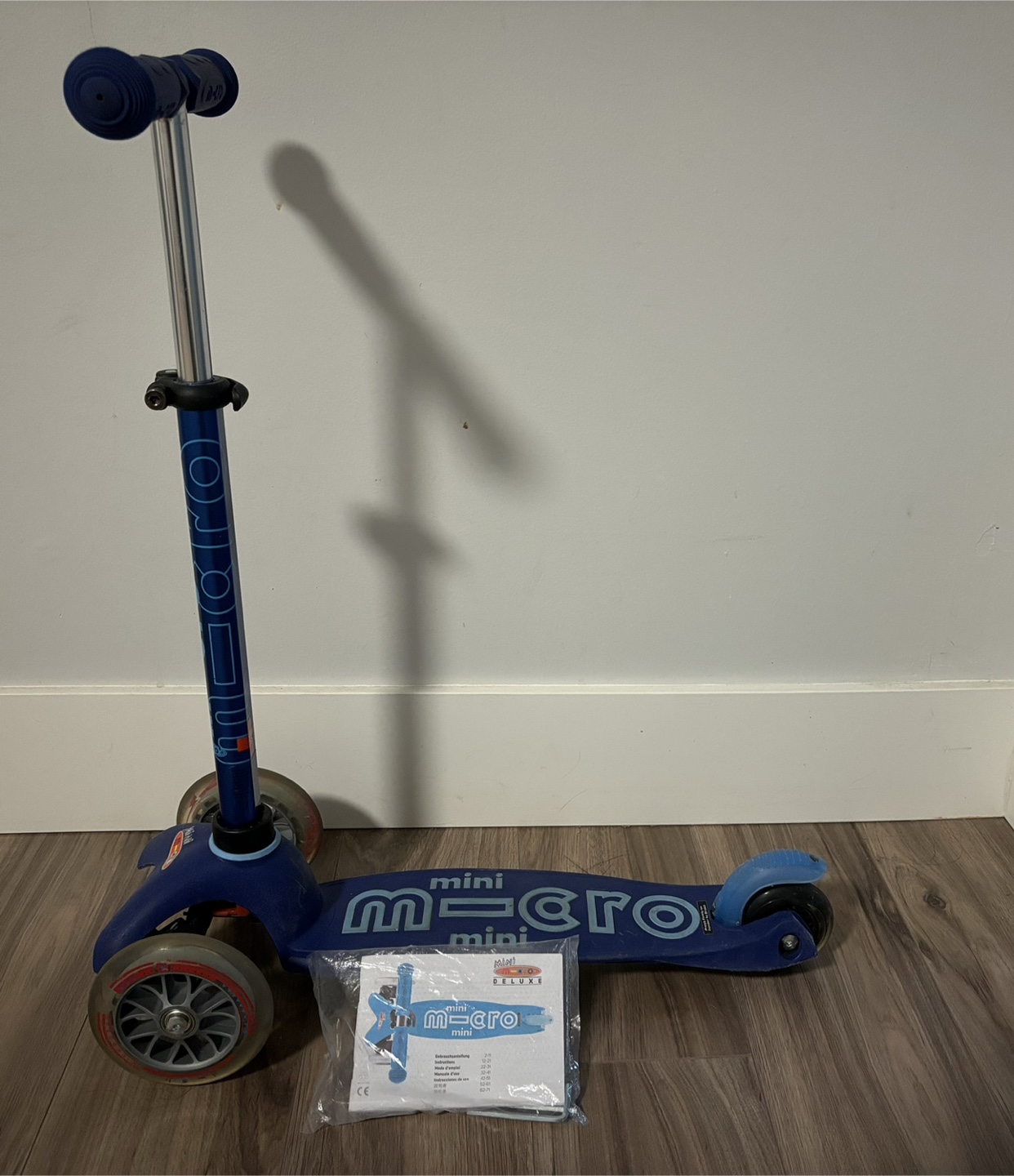 Micro Mini Deluxe Scooter - Blue