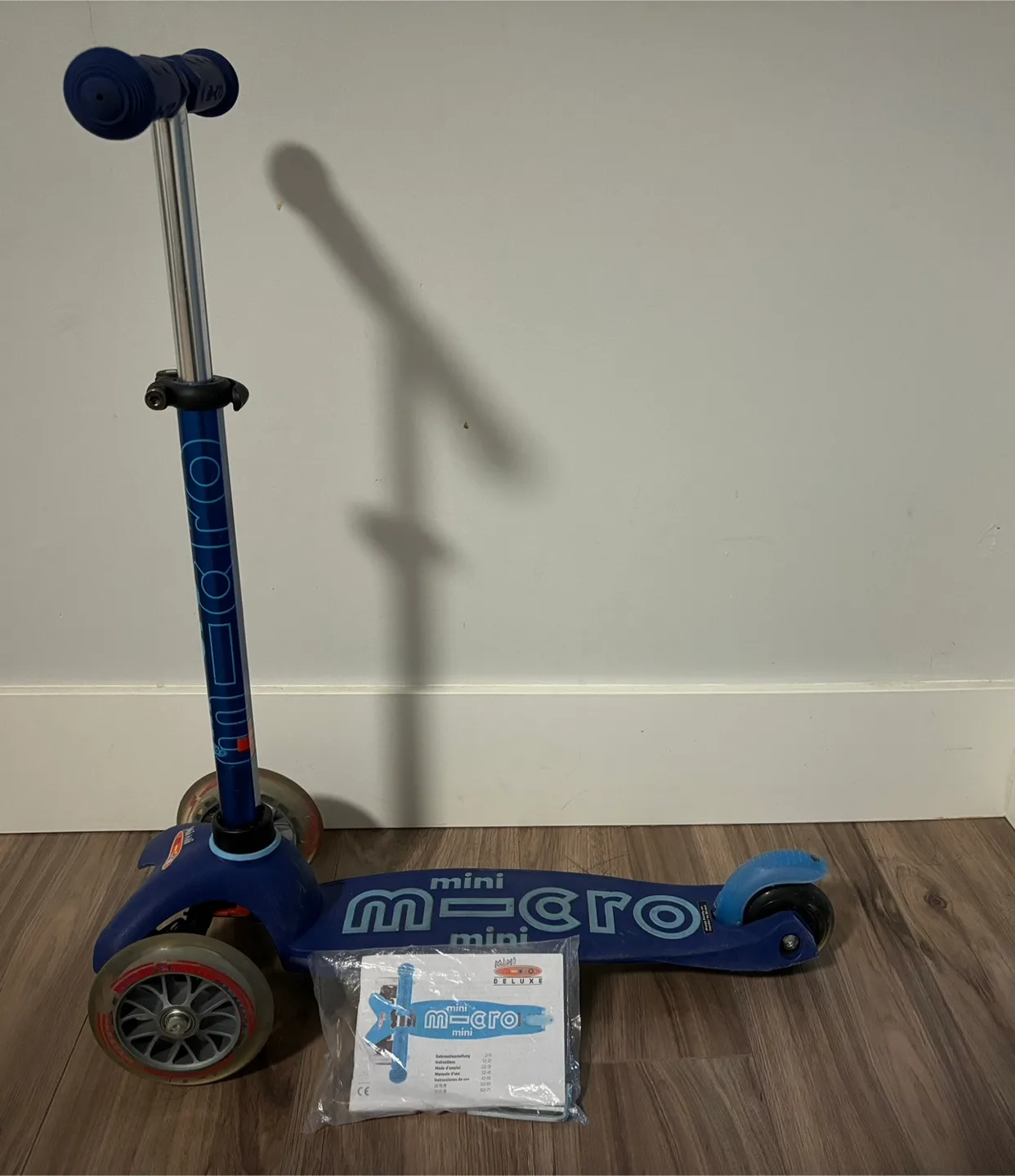 Micro Mini Deluxe Scooter - Blue thumbnail