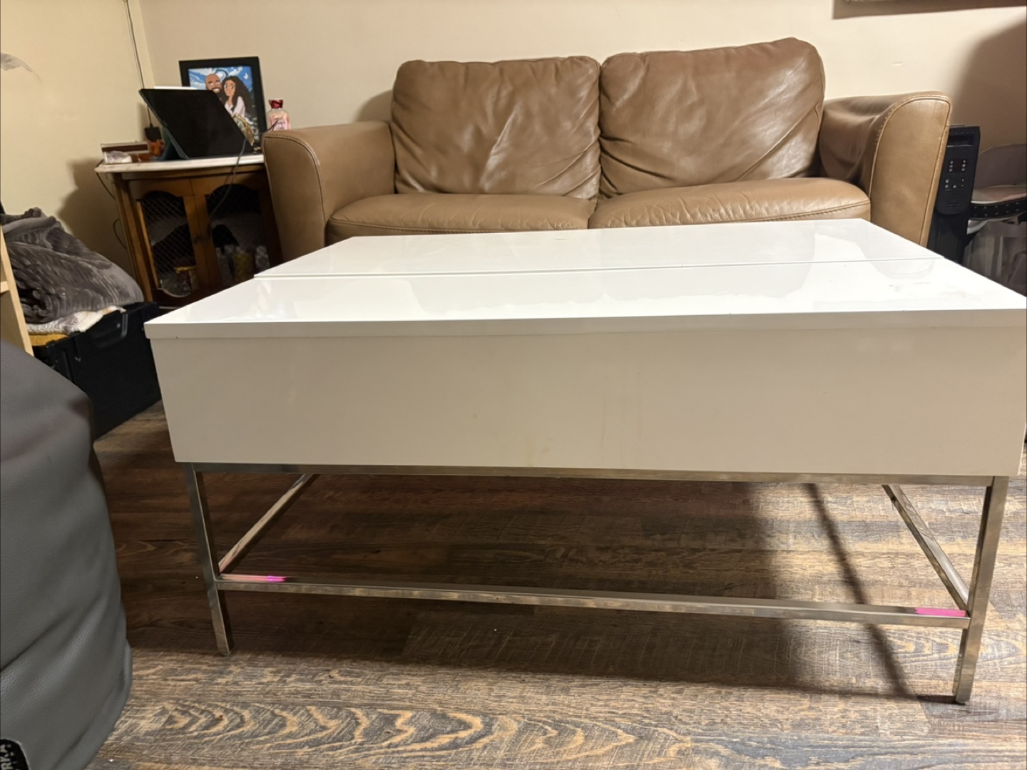 White Coffee Table - photo 2