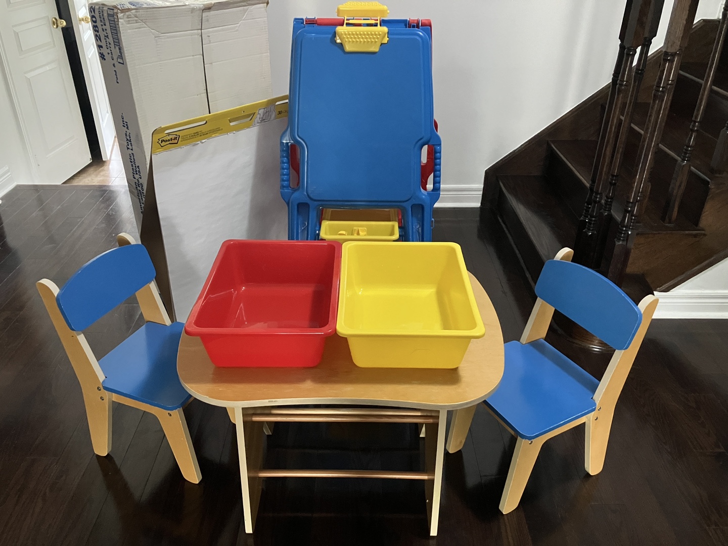 Fold & Carry Art Easel & Table Set - photo 3