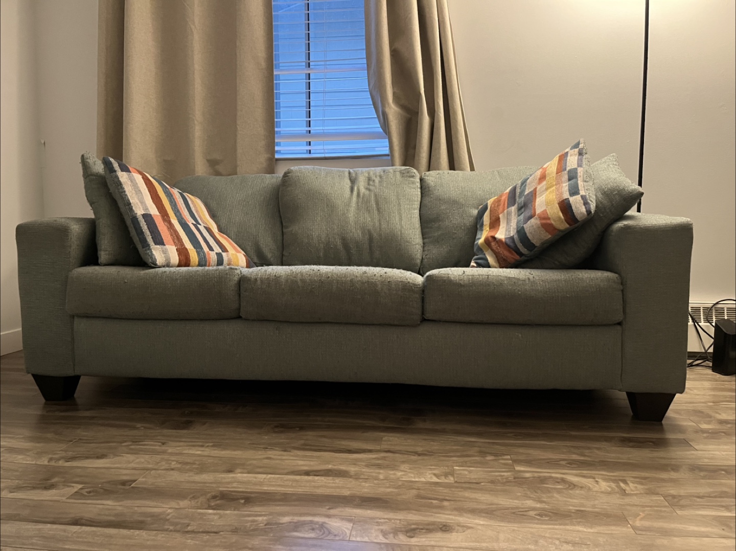 Comfortable 3-Seat Sofa - photo 2