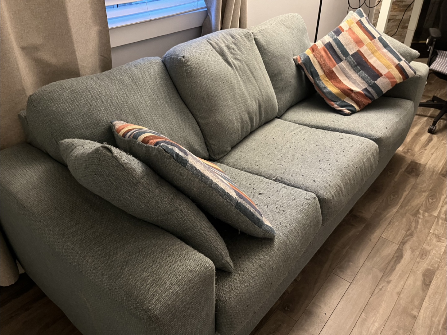 Comfortable 3-Seat Sofa - photo 3