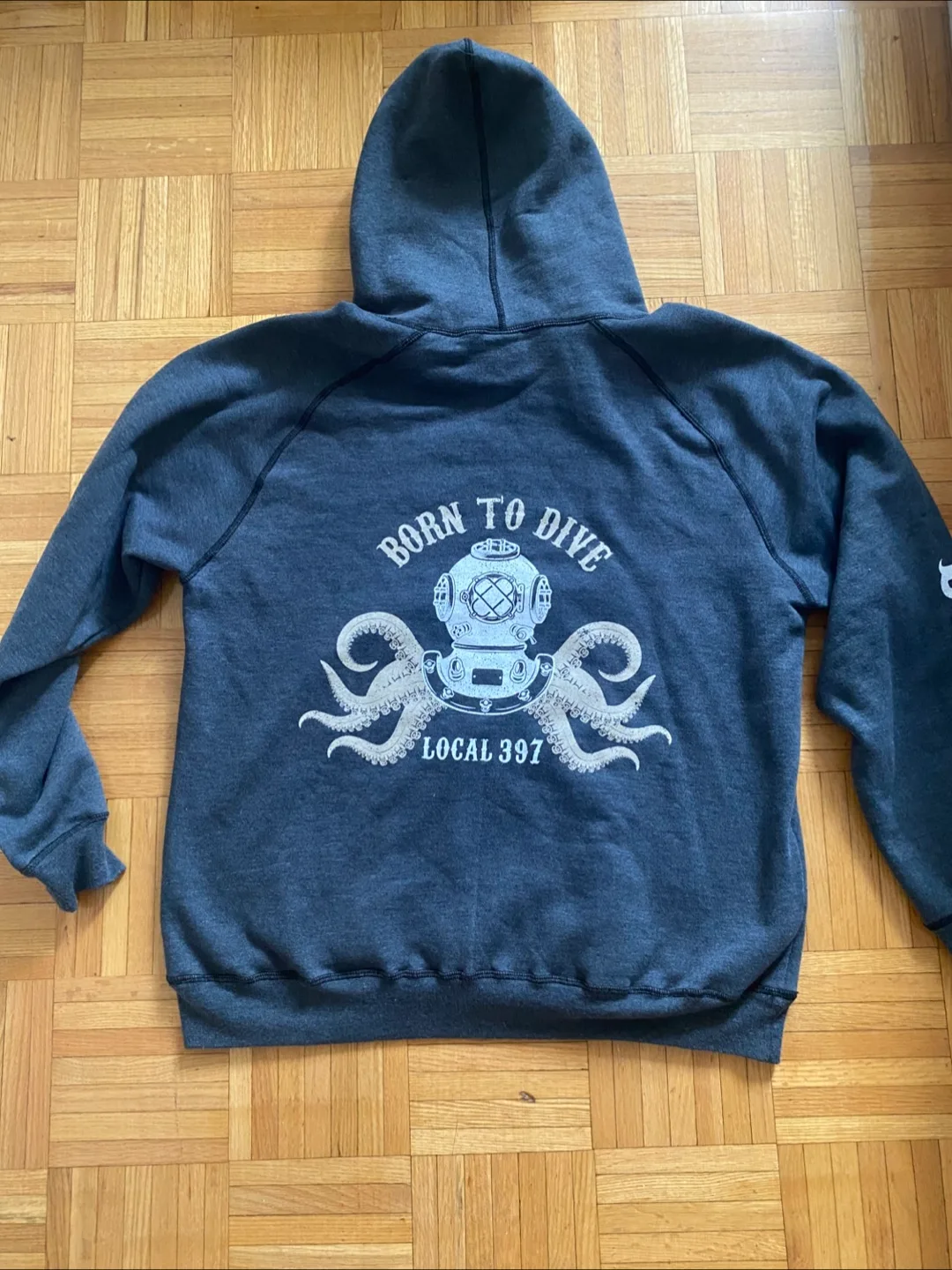 King Athletics Hoodie - Large thumbnail