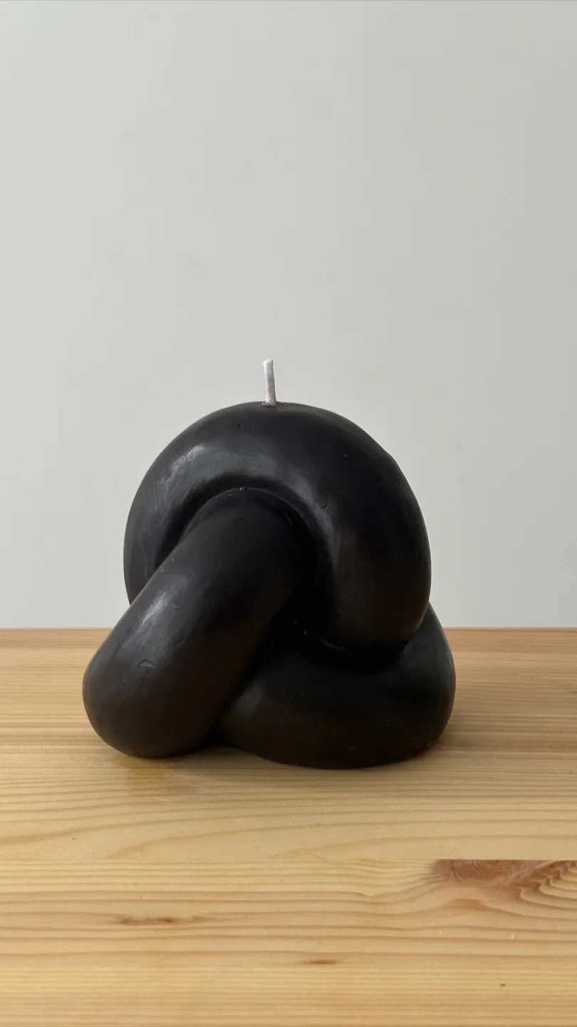 Black Knot Candle thumbnail