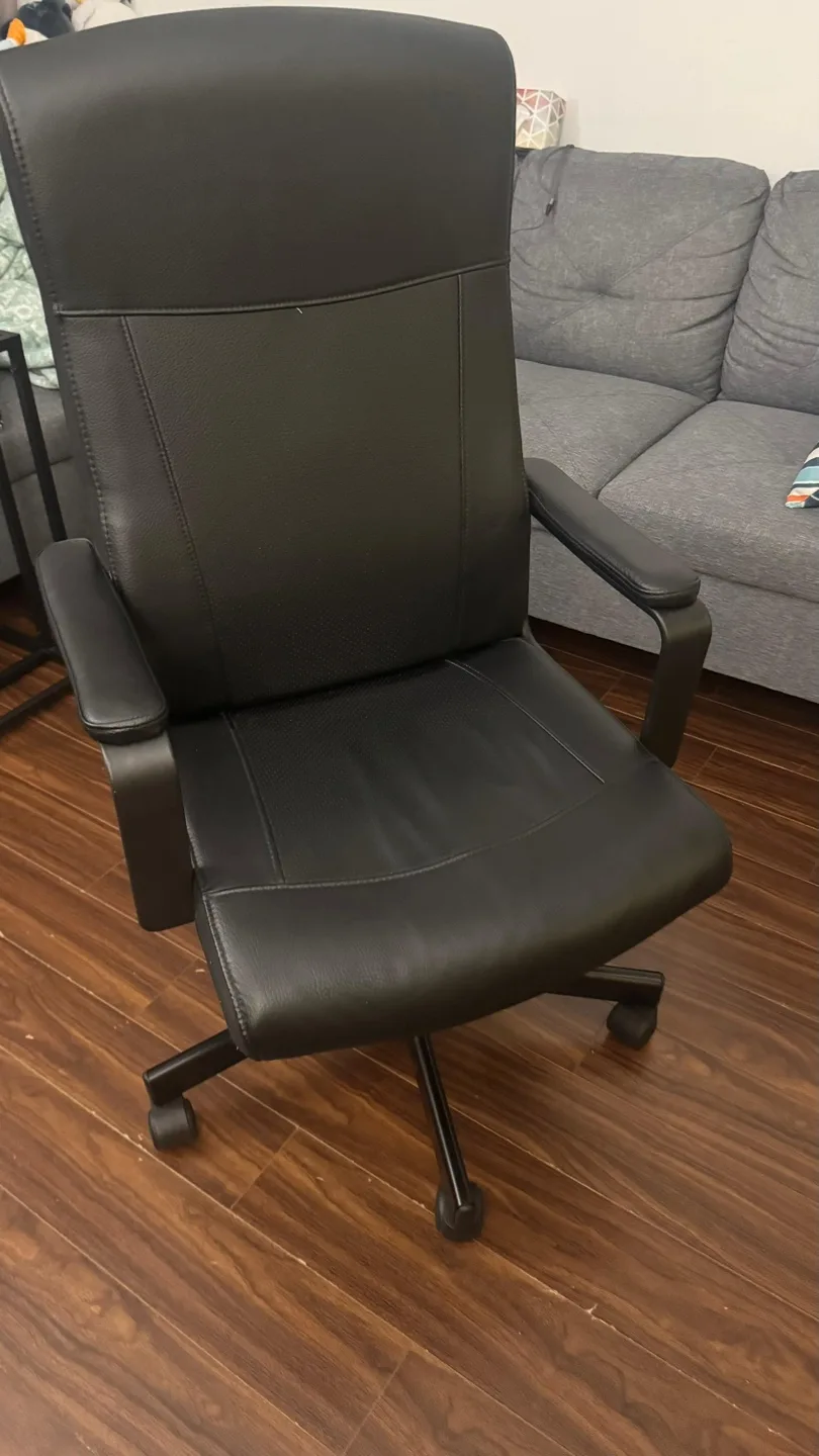 IKEA Black Office Chair thumbnail