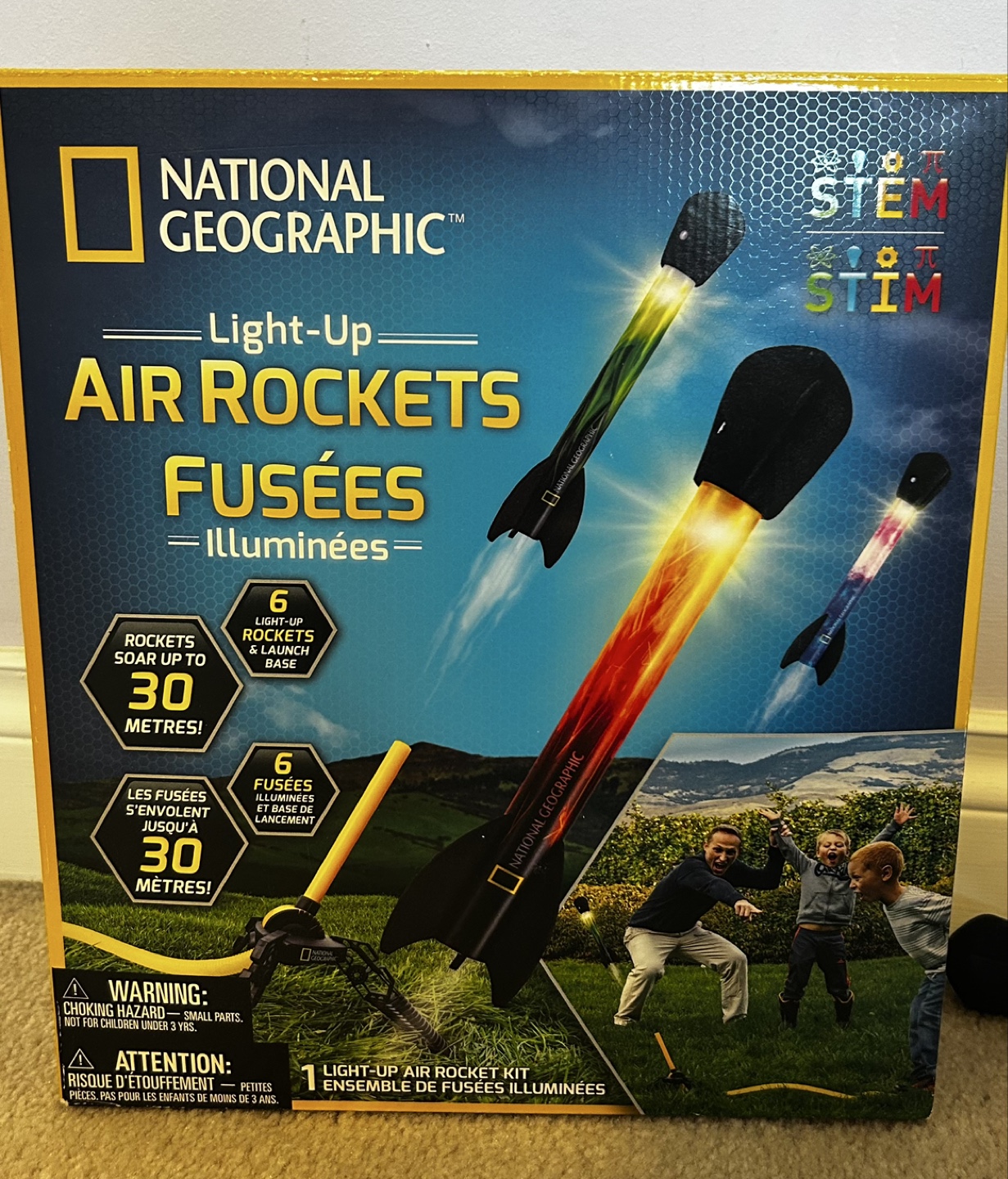National Geographic Light-Up Air Rockets