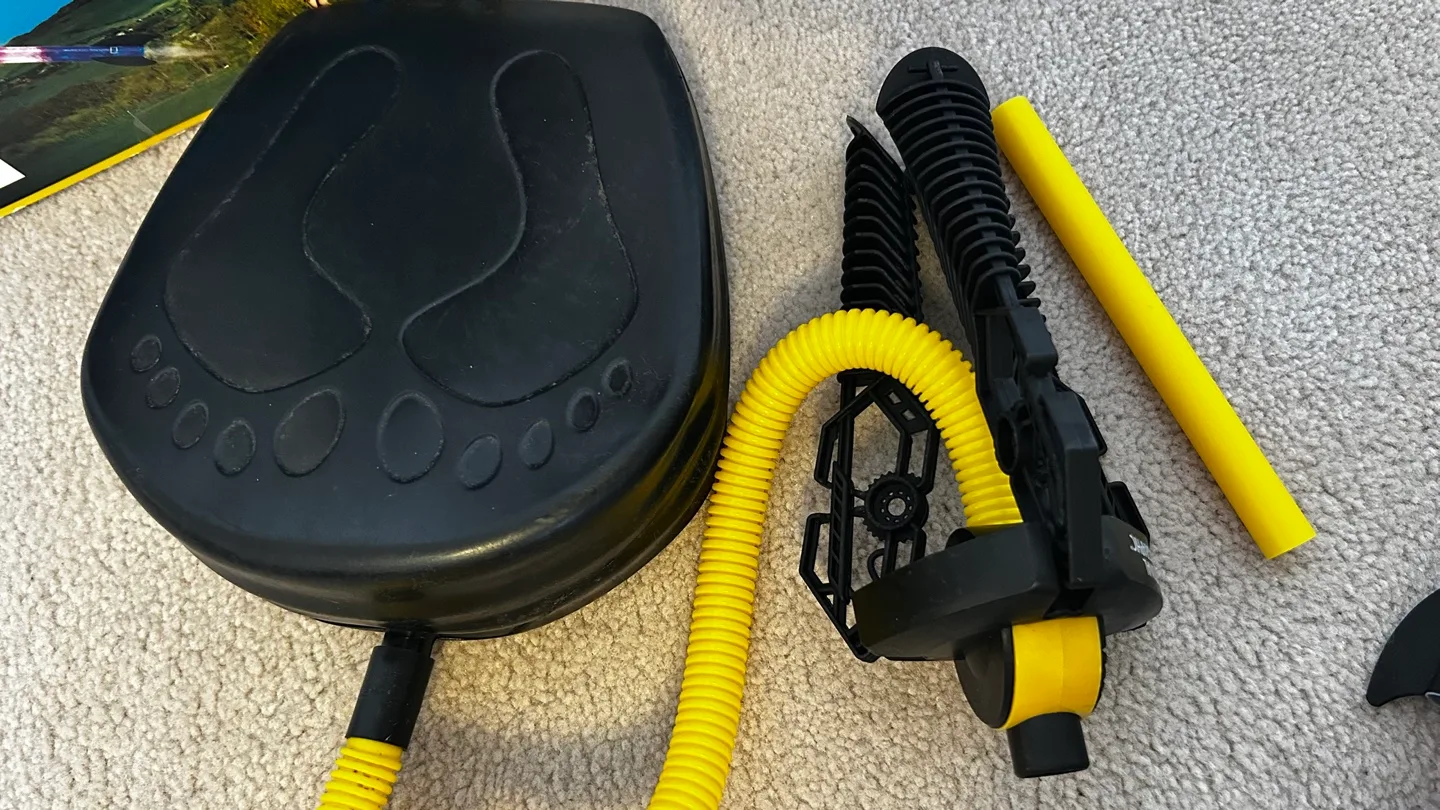 National Geographic Light-Up Air Rockets image indicator(4)