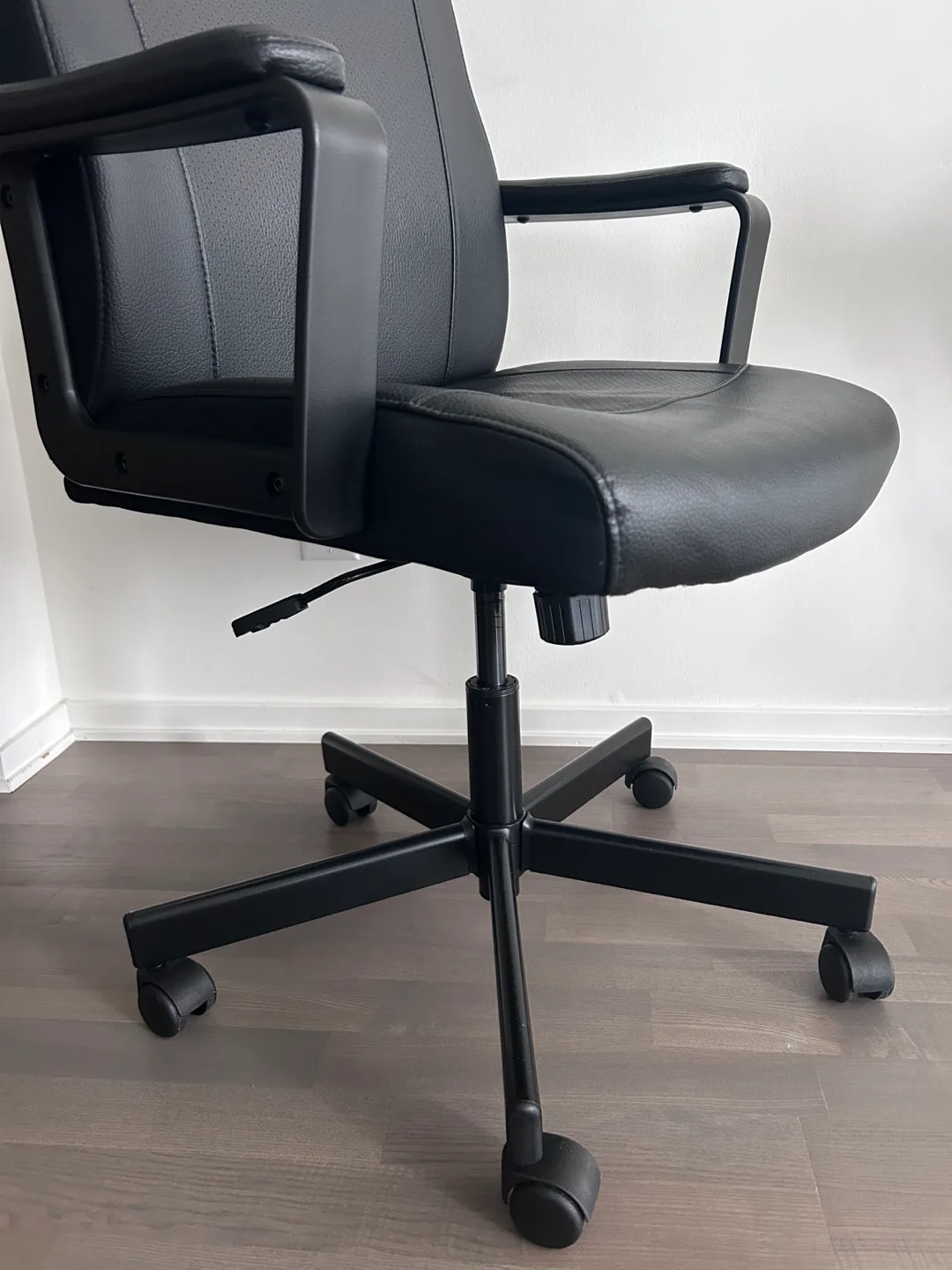 IKEA Millberget Swivel Office Chair *FREE DELIVERY* image indicator(4)