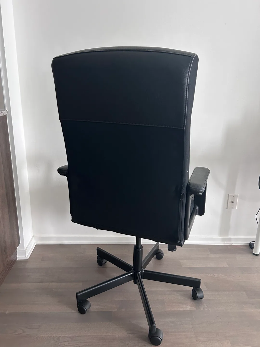 IKEA Millberget Swivel Office Chair *FREE DELIVERY* image indicator(5)