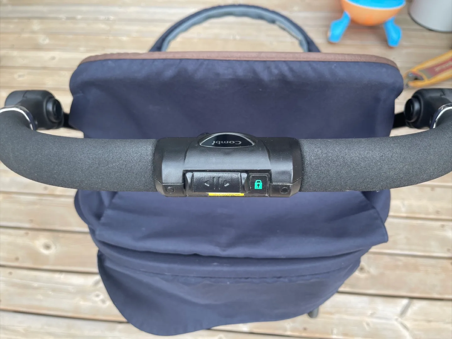 Combi Stroller - Light weight & Foldable image indicator(5)