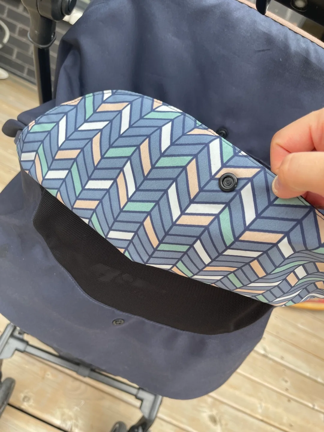 Combi Stroller - Light weight & Foldable image indicator(4)