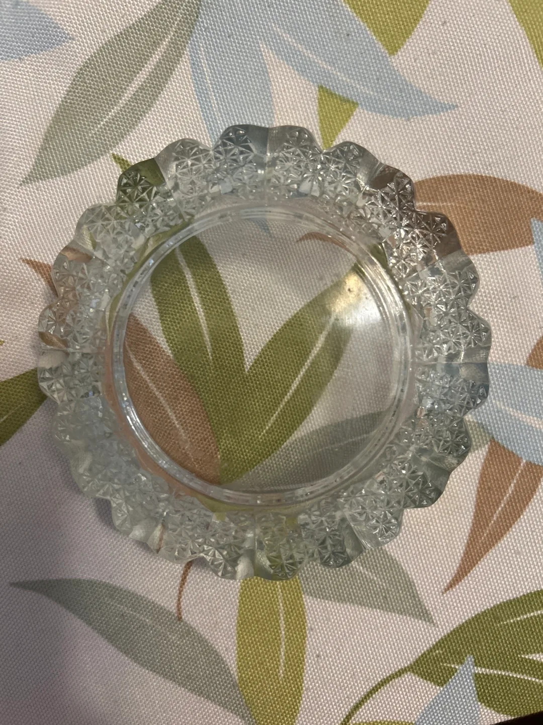 Crystal Glass Ashtray image indicator(2)