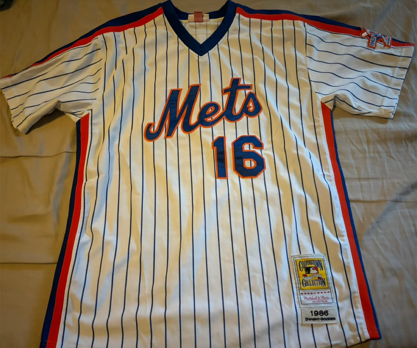 Mitchell & Ness Dwight Gooden Mets Jersey - Size 48 thumbnail