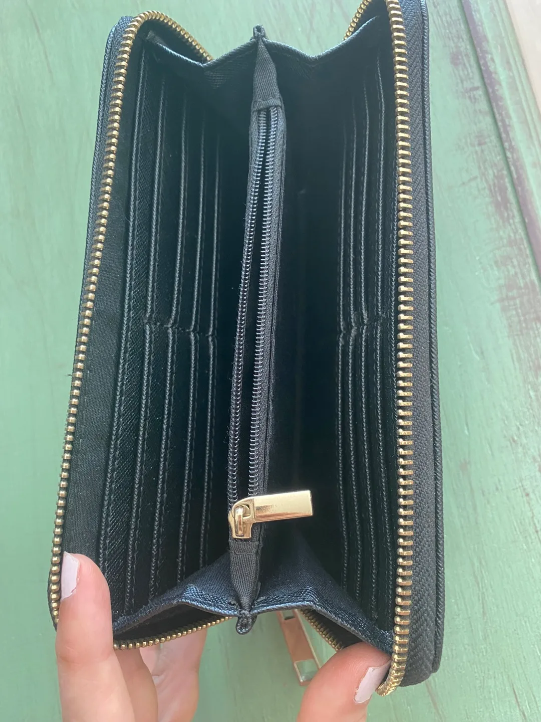 ALDO Wallet image indicator(4)