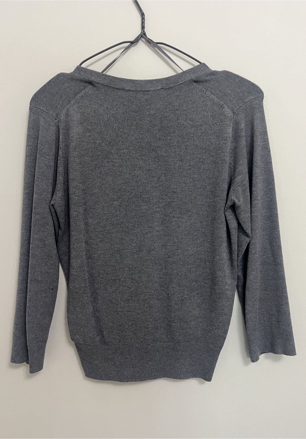 Zara Grey V-Neck Knit Sweater - photo 2