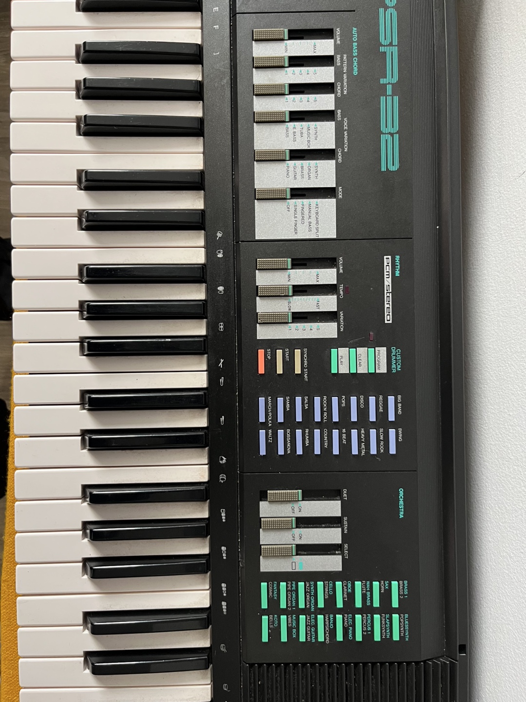 Yamaha PSR-32 Keyboard - photo 2